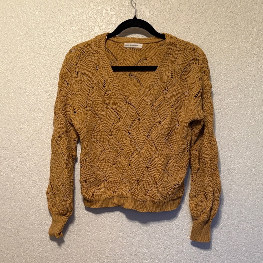 Moon & Madison Mustard Yellow Knit Sweater (S)